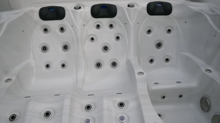HL-2804 Massage Outdoor Spa