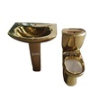 Luxury Golden Ceramic Toilet Set for Dubai Hotel Bathrooms1