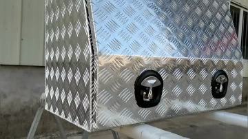 900mm checker plate tool box