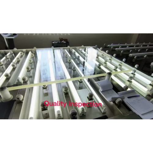 Contrôle de production d'acrylique transparent 2