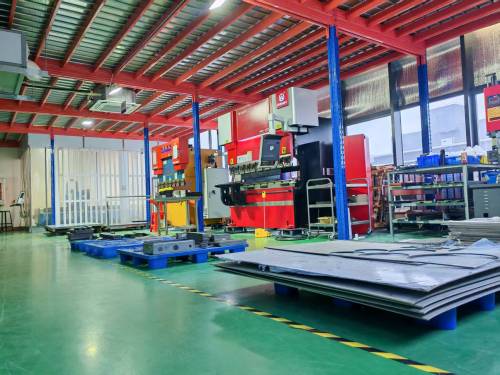 Hệ thống khử trùng bằng Ozone đường ống: Giải pháp khử trùng chất lỏng hiệu quả cao của Philips