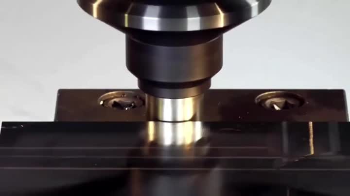 Piezas de mecanizado CNC de precisión.mp4