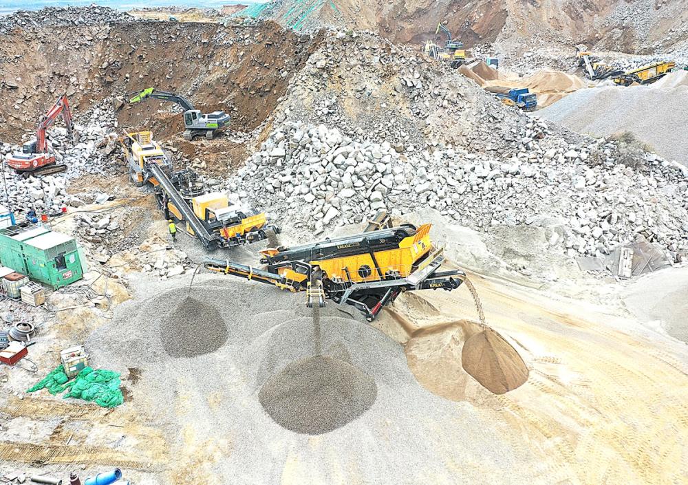 Qingdao hard rock crushing and screening