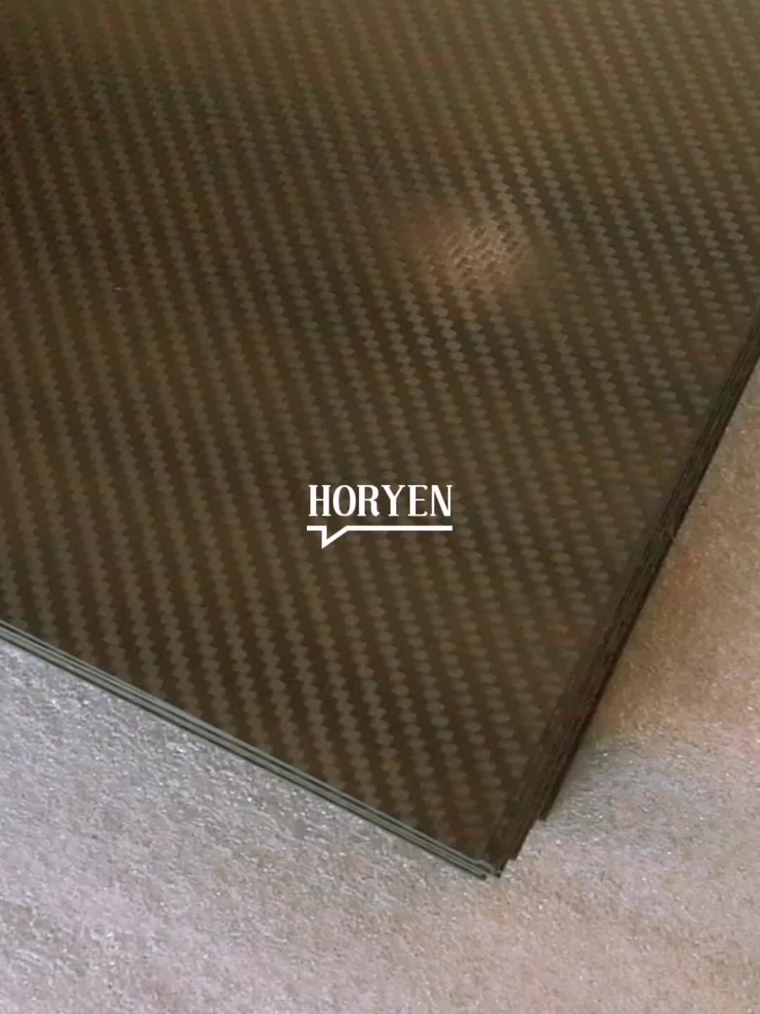 Horyen Prix bon marché 300 * 300 * 0,5 mm Mini Plaque en fibre de carbone1