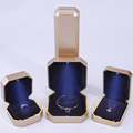 Hanhong Wholesale Custom Logo Lack Schmuck Verpackungsbox Armband Ohrringe Anhänger Velvet Halskette Ring Gold LED Juwely Box1