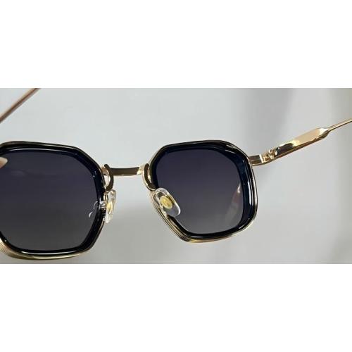 Inspiring Collaboration: Curating Custom Eyewear Collections for French Brand Partners