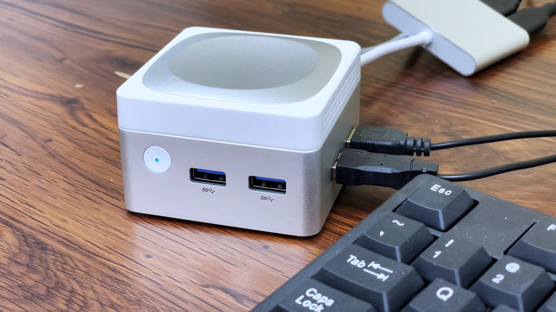 X102 n100 mini pc