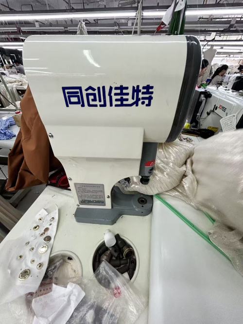 Hangzhou Meitong Garment Design Co., Ltd. se asocia con mercados globales para ofrecer excelencia en moda de alta gama