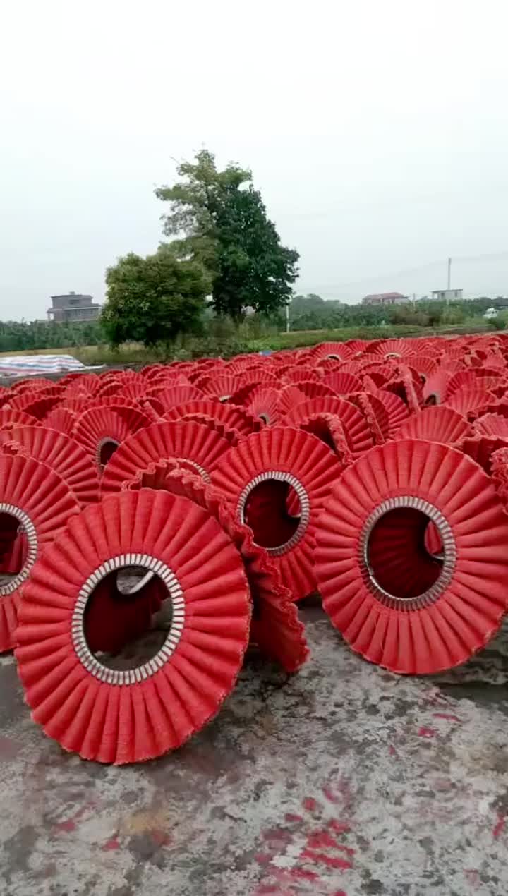Vague rouge roue sisale