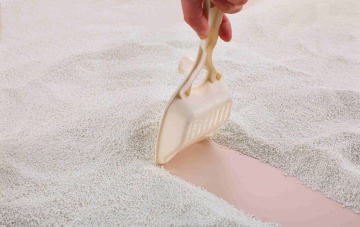 Cassava cat litter