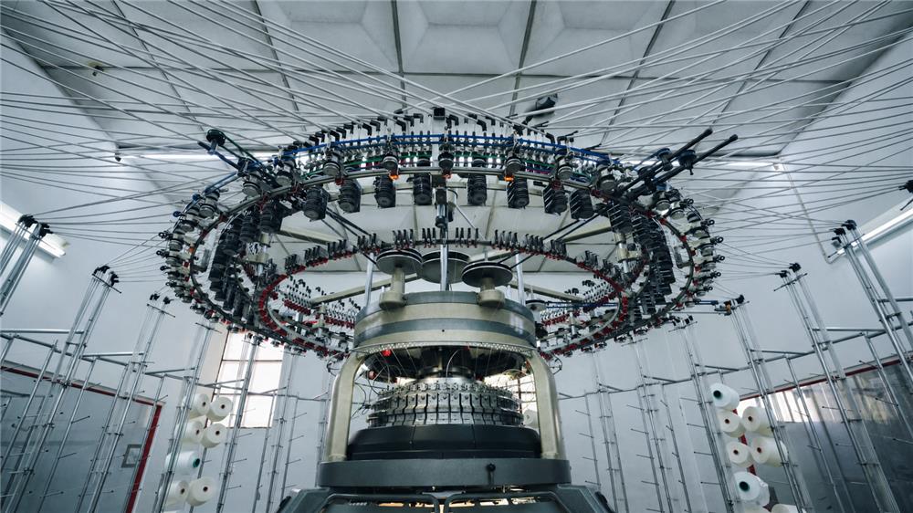 02-overhead-machine-retouched