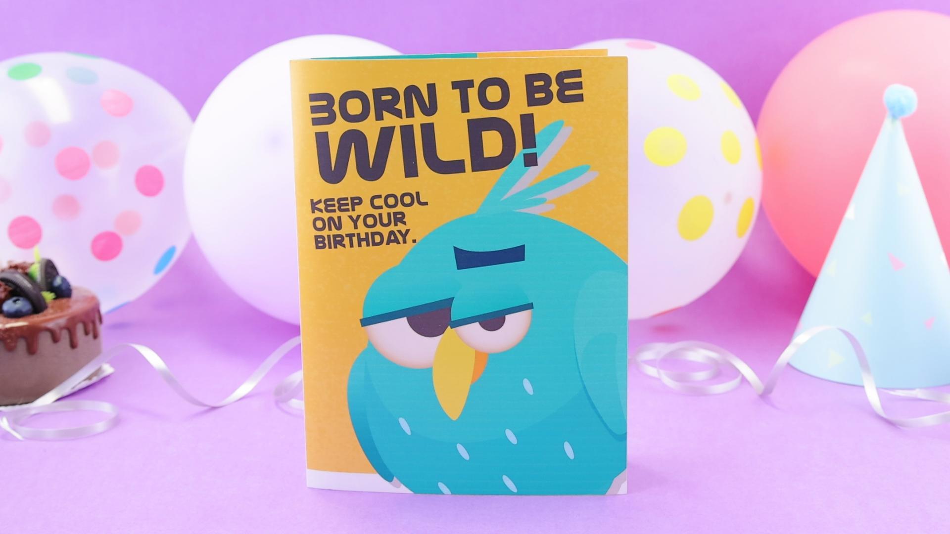 Biglietto d'auguri musicale per compleanno con pappagallo danzante