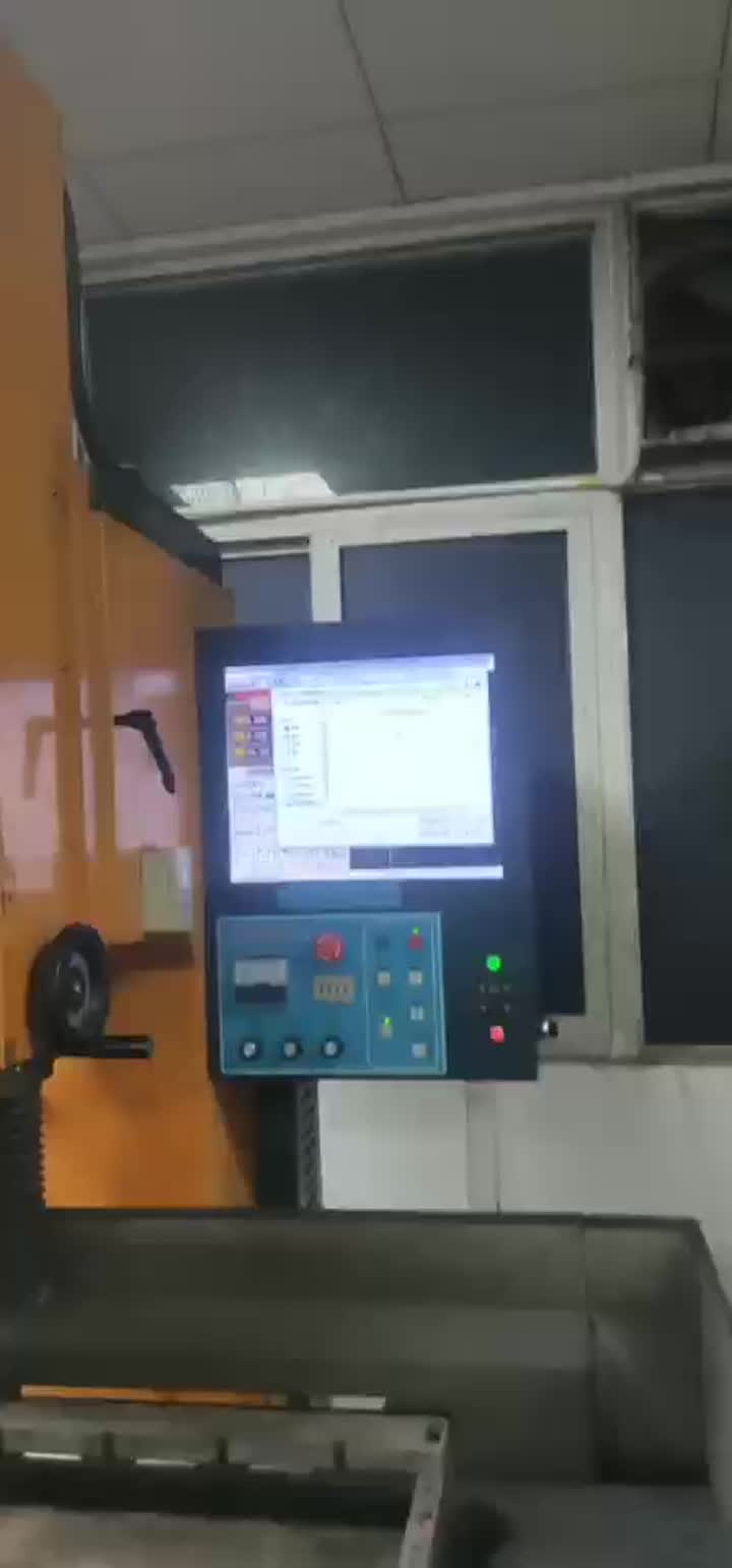 Máquina de perforación de agujeros profundos EDM