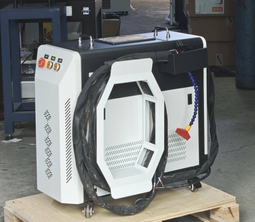 Chuke Intelligent Pulse Laser Cleaner! Інавацыйная прамысловая чыстка і пашырэнне магчымасцей новай экасістэмы высокага класа вытворчасці