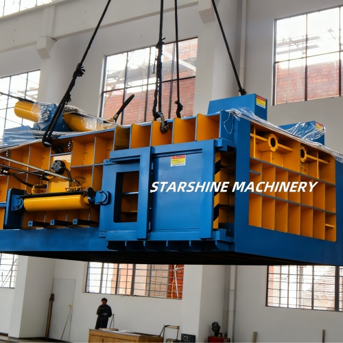 Elkészült az új oldaltoló bálázó!