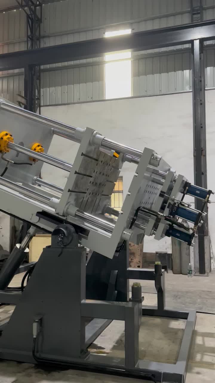 The fifth generation gravity casting machine
