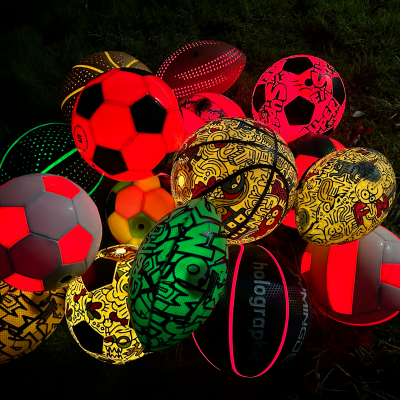 Een nieuwe nachtelijke sportervaring: de voordelen en plezier van gloeiende ballen