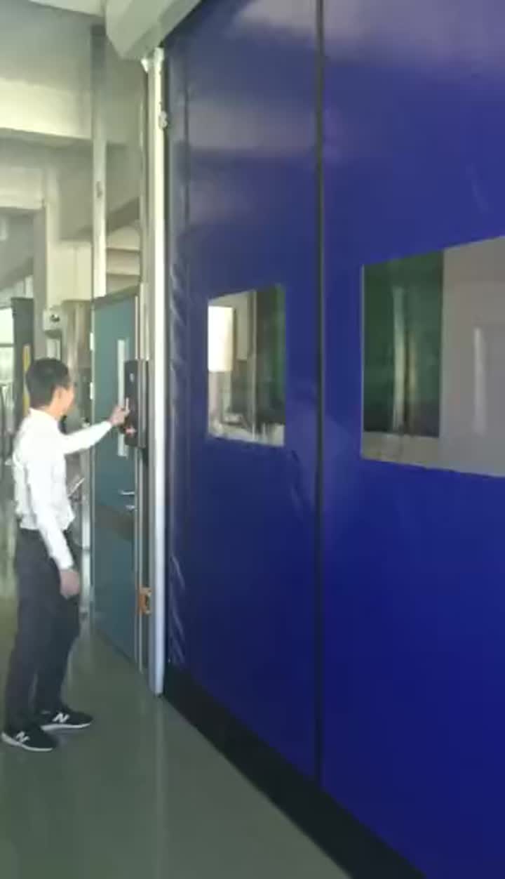 Self-repairing rollup door