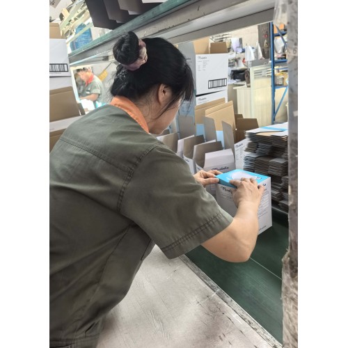 Video cu instalarea foliei de izolare pentru bec