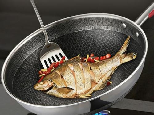 Компания Yongkang Guangye Kitchenware Co., Ltd. представила высококачественный трехслойный вок для коммерческого приготовления пищи