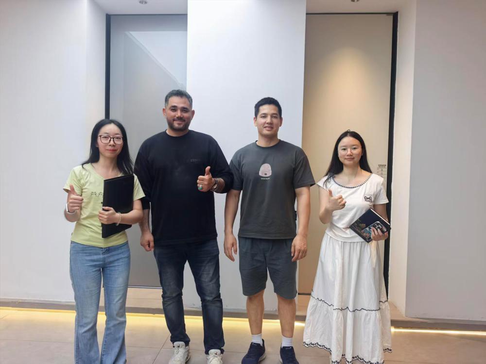 Product Discussion with Customers