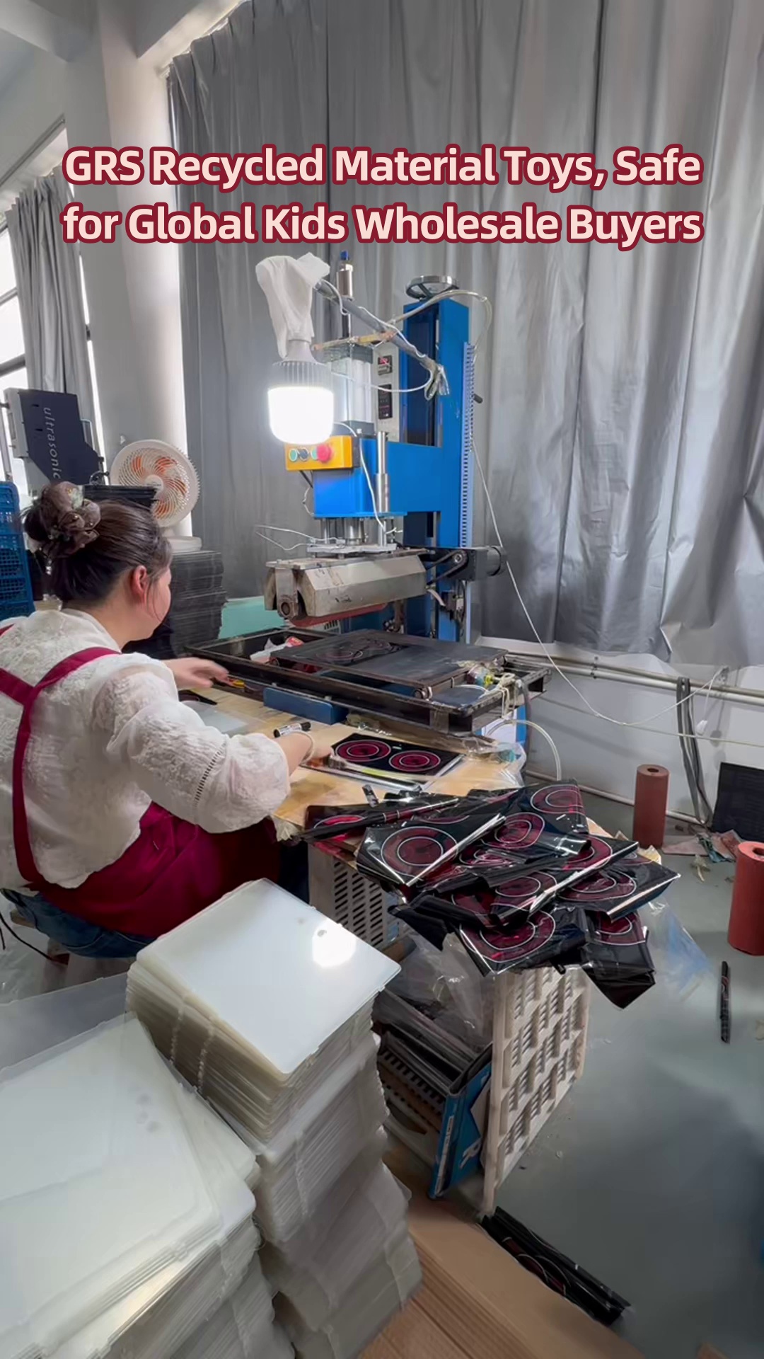 Como equipamentos avançados de moldagem por injeção e sopro apoiam a fabricação em massa de produtos plásticos de gama completa
