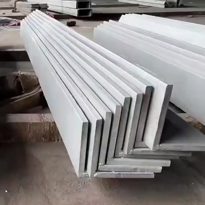 Угловой стальной панель