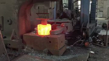 3 T hammer open-die forging punching
