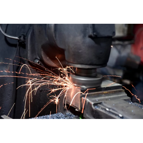 What Are the Advantages of a Lathe Machine?