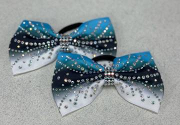 girls cheer bows