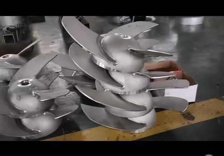 Pengadun Submersible Close-Up: Showcase Reka Bentuk &amp; Bina