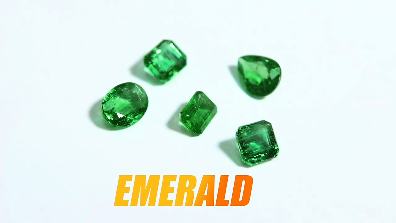 Esmeraldas verdes naturales Estándar esmeraldas óvasas de Zambia1