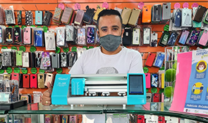 mobile screen protector cutting machine