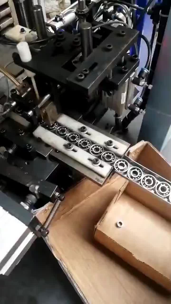 Automatic bearing manufacturing machine