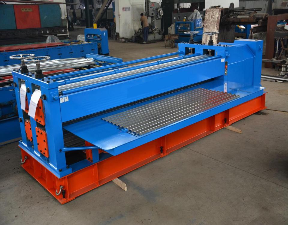 Barrel type roll forming machine