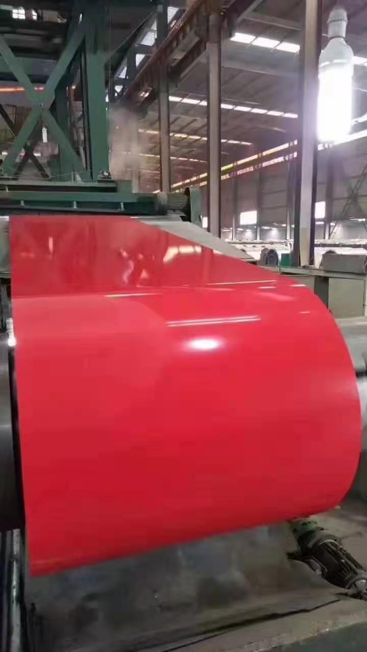 Produção de bobina de aço galvanizado vermelho