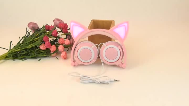 casque chat rose long.mp4