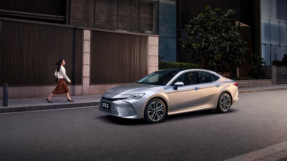 Camry video introduction