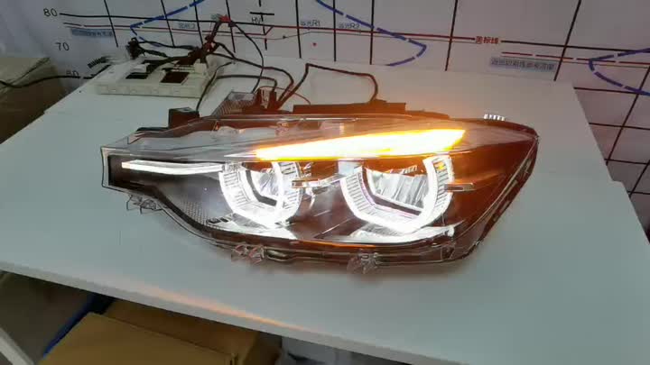 faróis de LED BMW F30