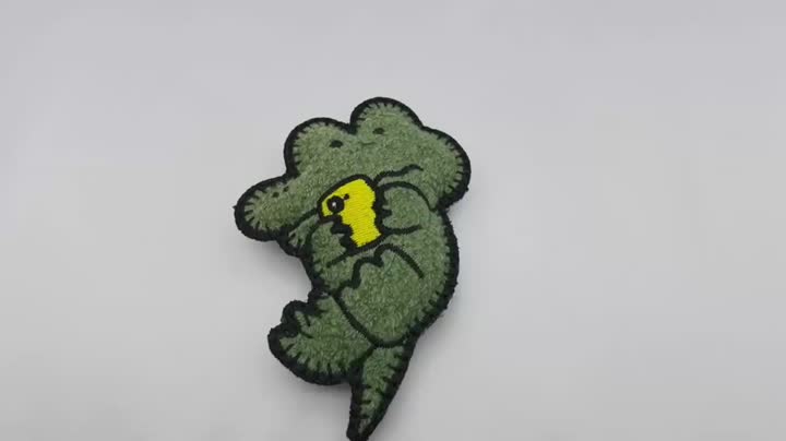 Zvířecí obrázek vyšívaný pacth látkou