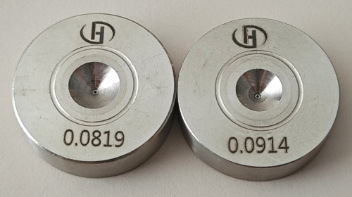 Le filiere per trafilatura del filo diamantato naturale si danneggiano facilmente