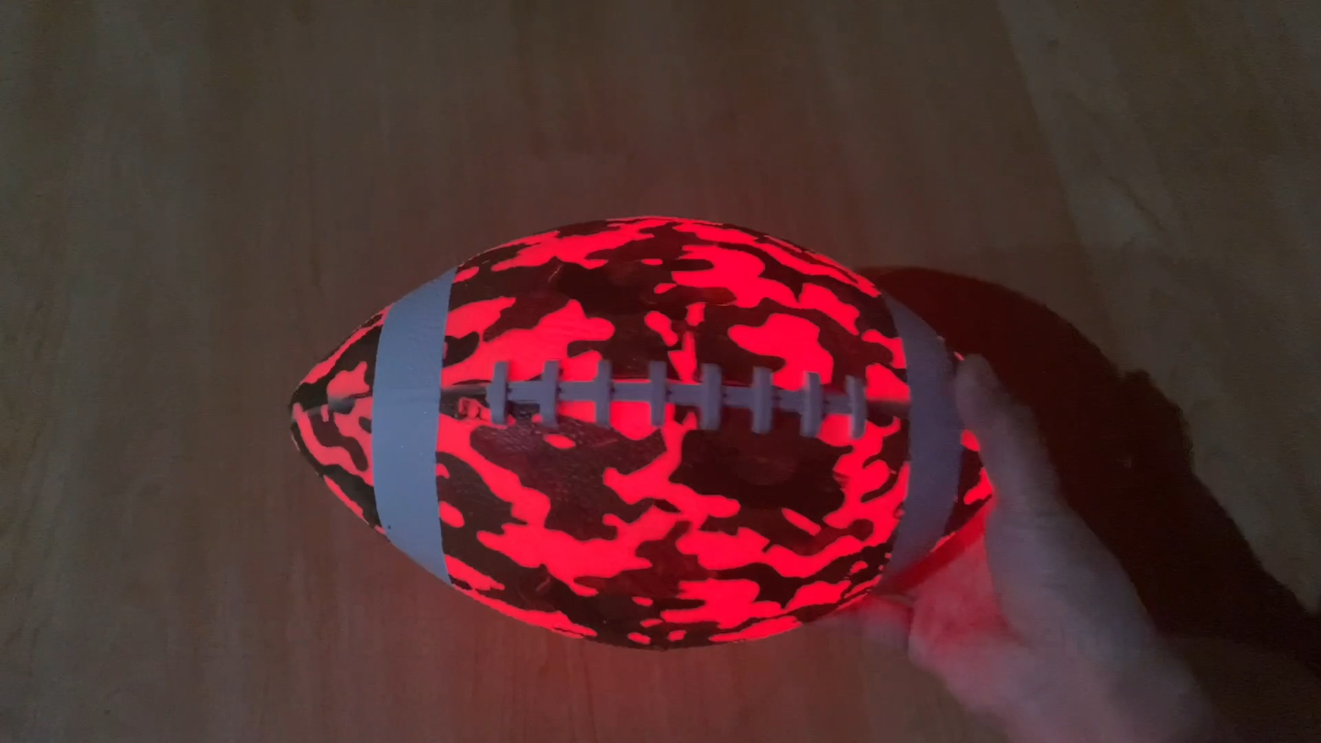 Новый размер дизайна 3 6 9 Custom Logo Led Full Print Glow в темно -американском футбольном балу11