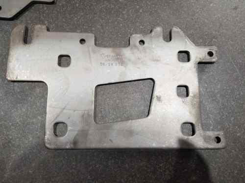 Soluciones de nivelación de precisión para piezas automotrices: la tecnología hidráulica CNC de Jiuzh lidera el futuro