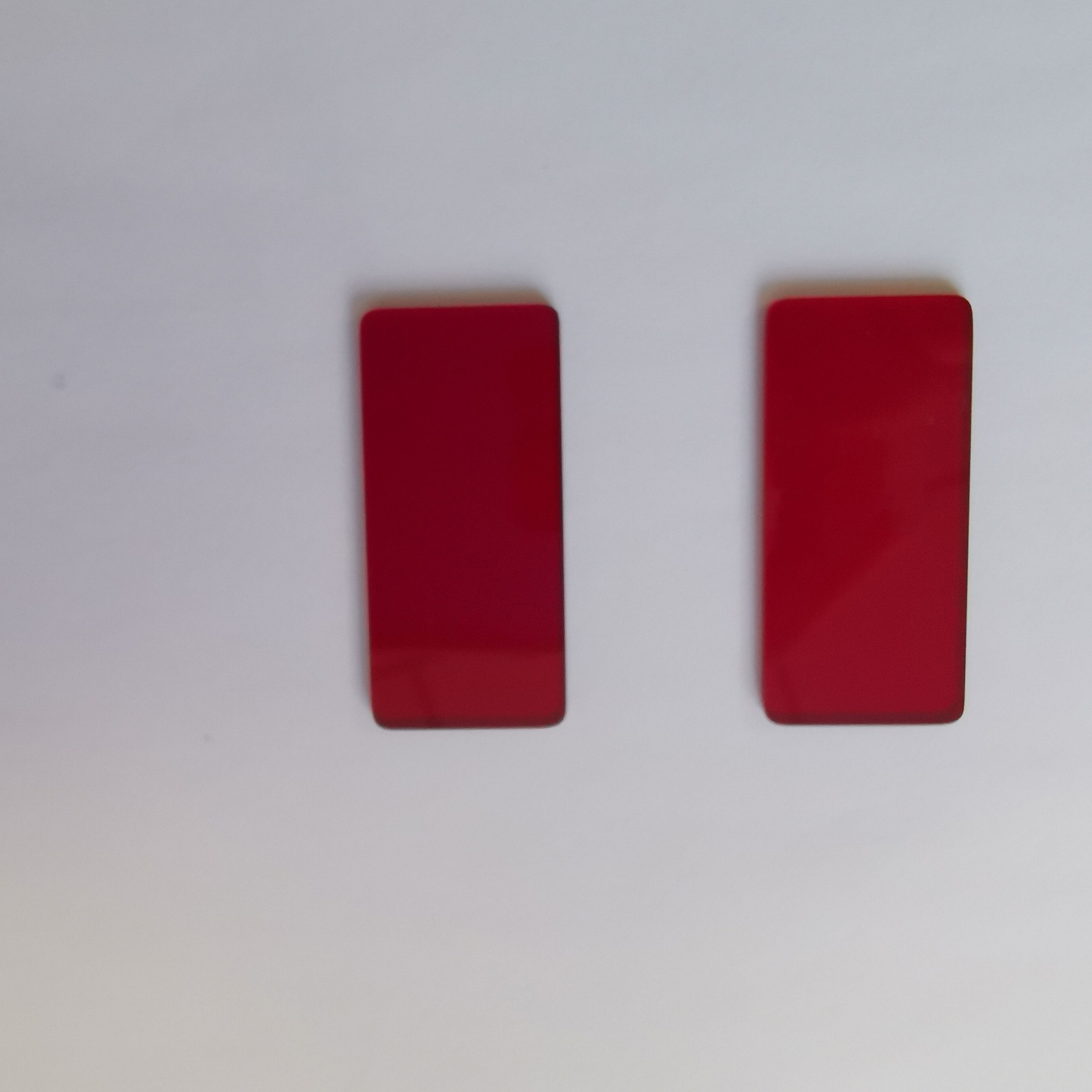 스톡 41.5*19.5*1.5mm 빨간 밴드 패스 필터, RS630 긴 파장 빨간색 컷 IR 색상 필터