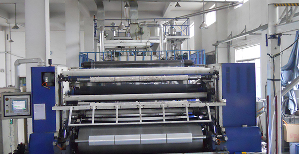 Multi layer co extrusion casting unit