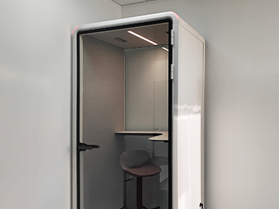 Shanghai Yibo adiciona cápsulas à prova de som