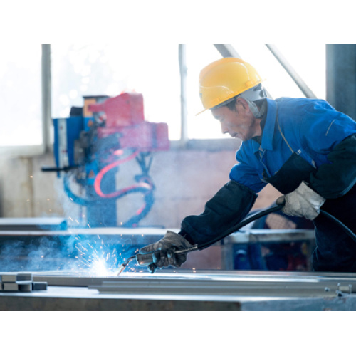 Строительство железнодорожного транспорта ускоряется, а спрос на сверхмощные эскалаторы автобусного типа высок.