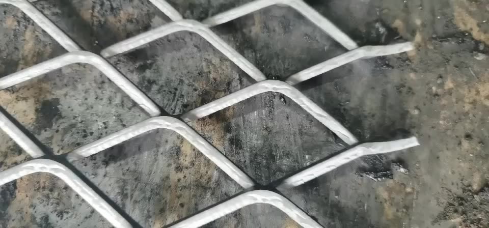 Wysokie bezpieczeństwo niektóre otwory aluminiowe rozszerzone siatki/ diamentowy otwór rozszerzony metalowa siatka płot Cena 1