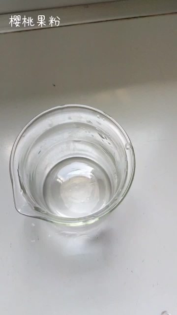  Dissolve  Cherry fruit powder in water