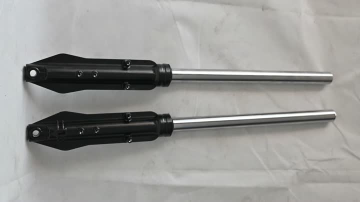 Absorvedor de trilhas de três rodas